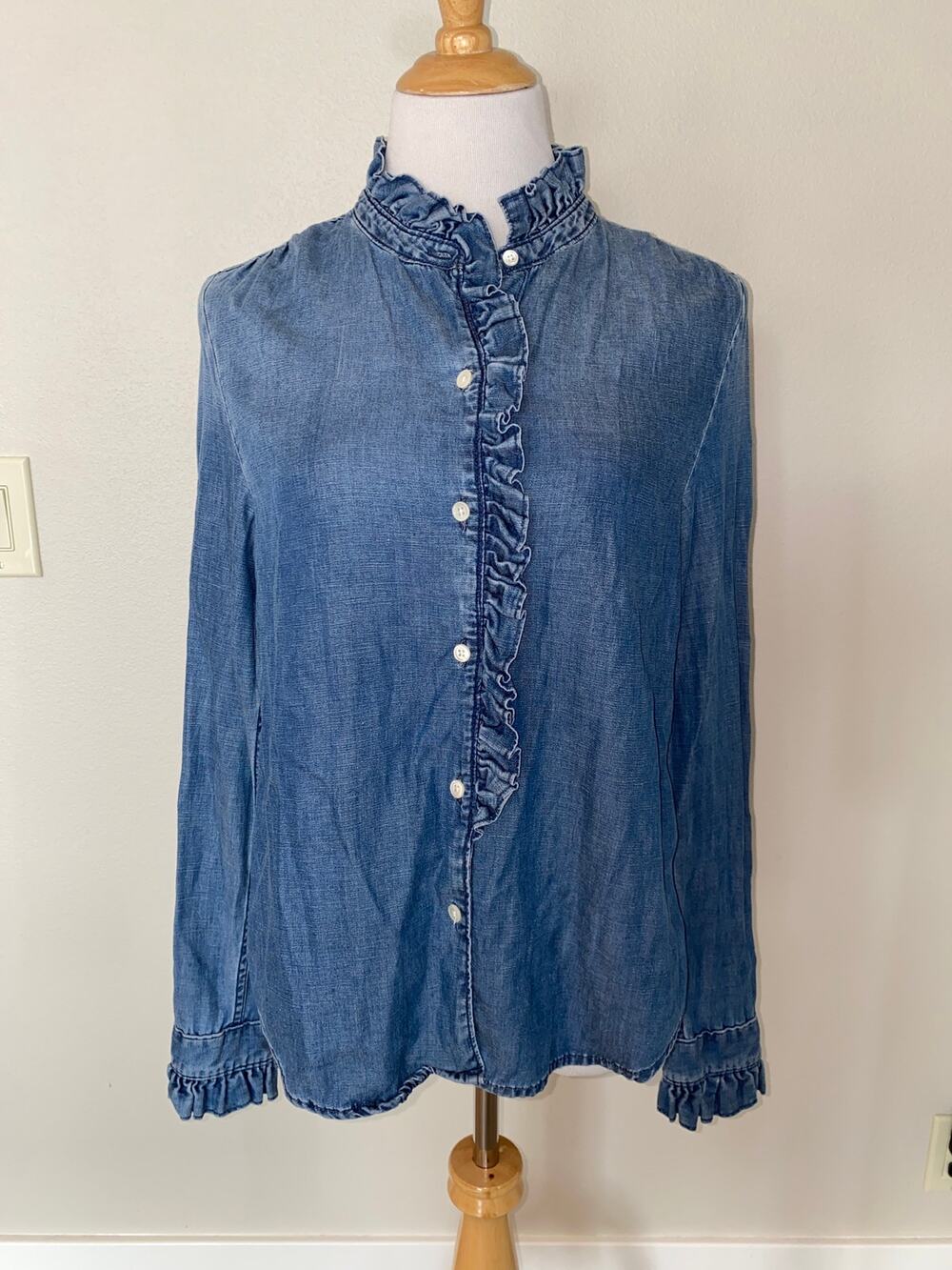 Frame Springfield Shirt Ruffle Detail L/S Chambray Blue Size Medium